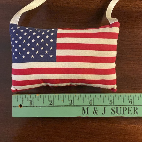 🎉HP🎉Handmade Vintage American Flag Ornament - Picture 3 of 5